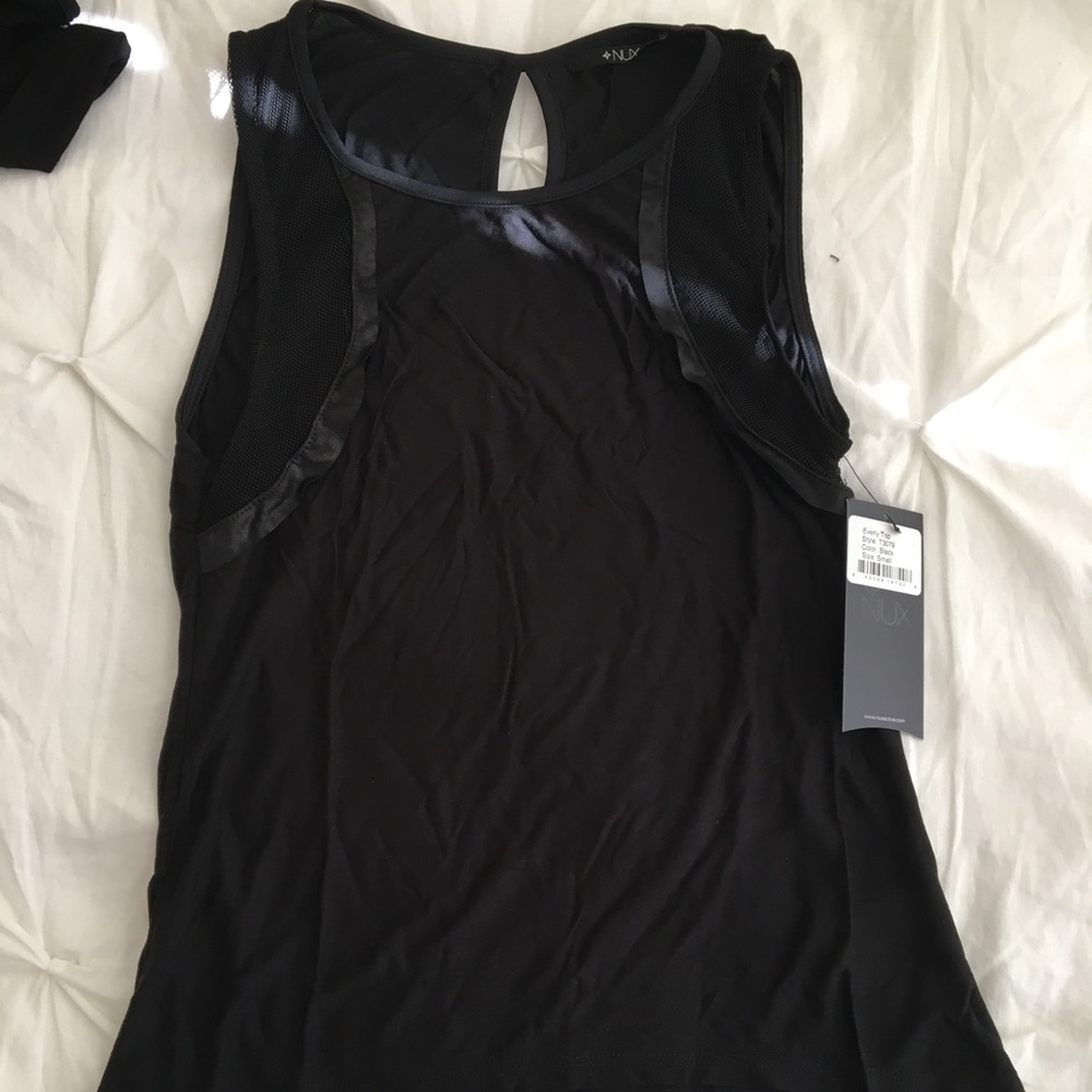 Nux Everly top